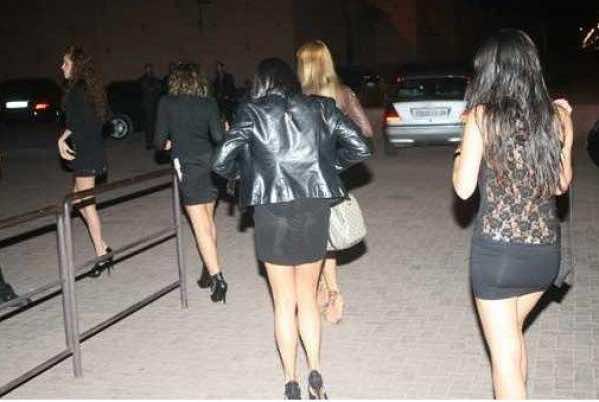 Prostitutes Saqqez, Iran girls